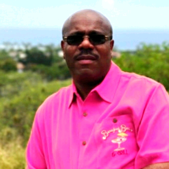 Meet your Posher, Zaddy - Picture 3 of 16